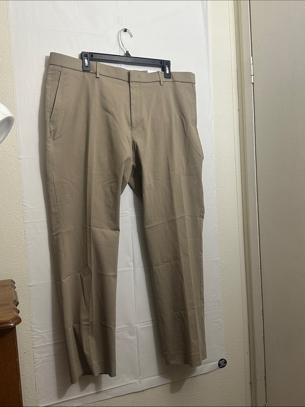 Classic Men's Khaki Chinos